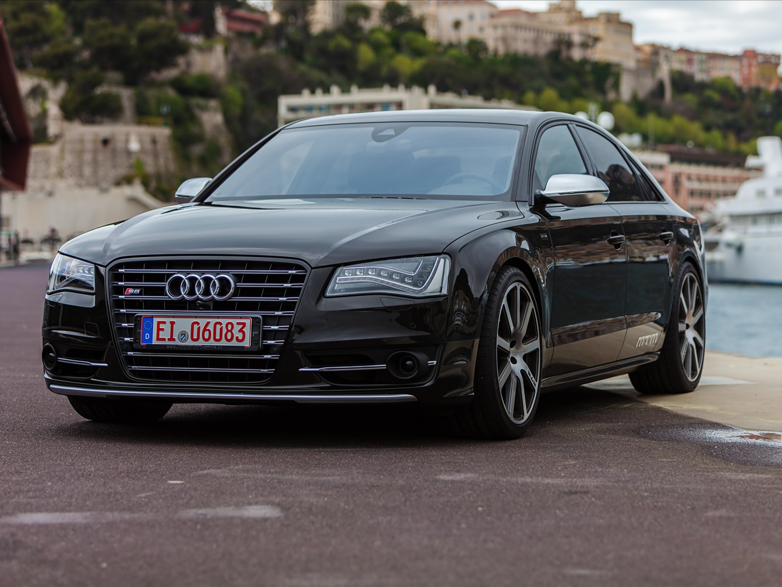 MTM Audi S8 2013