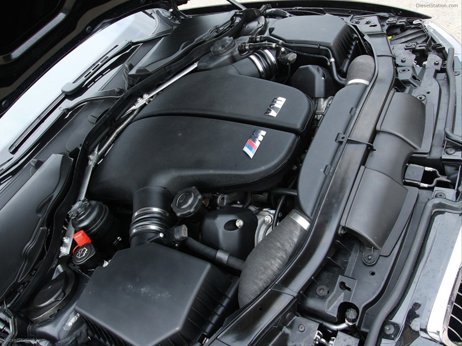 2010 BMW M3 V10 Fine Tuned by Manhart Racing 2010 BMW M3 V10 Fine Tuned by Manhart Racing