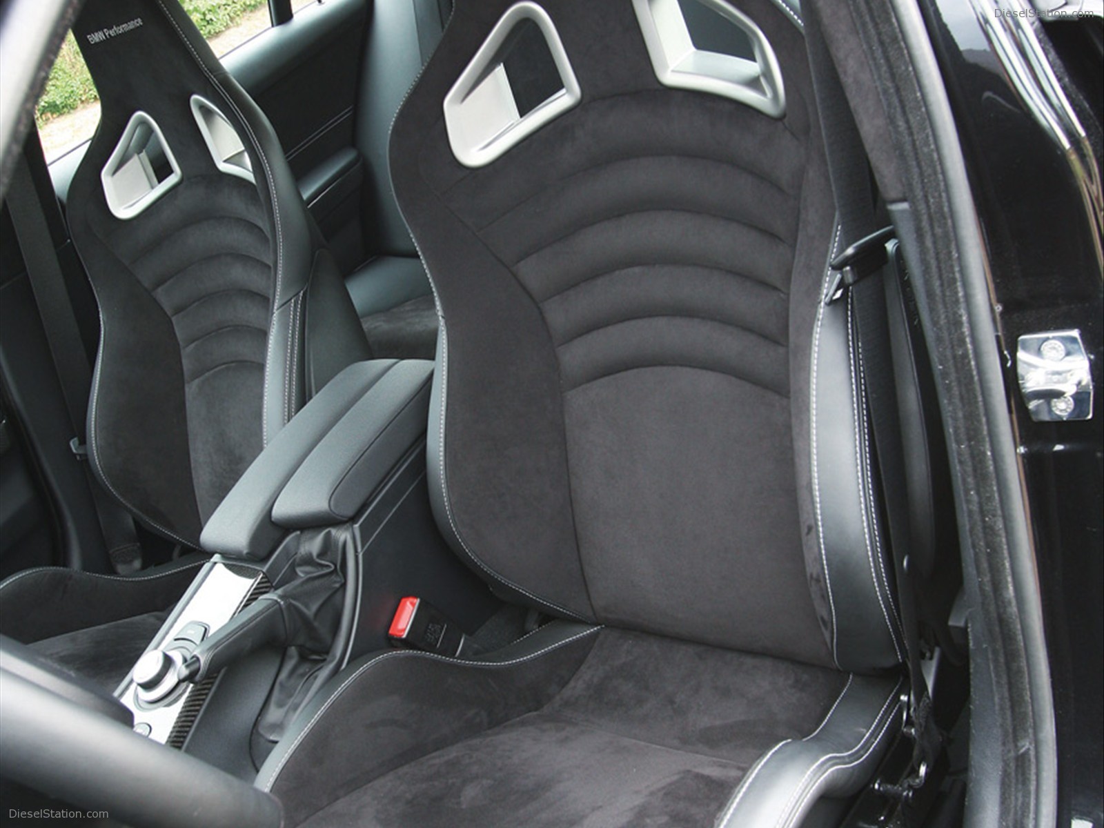 2010 BMW M3 V10 Fine Tuned by Manhart Racing 2010 BMW M3 V10 Fine Tuned by Manhart Racing