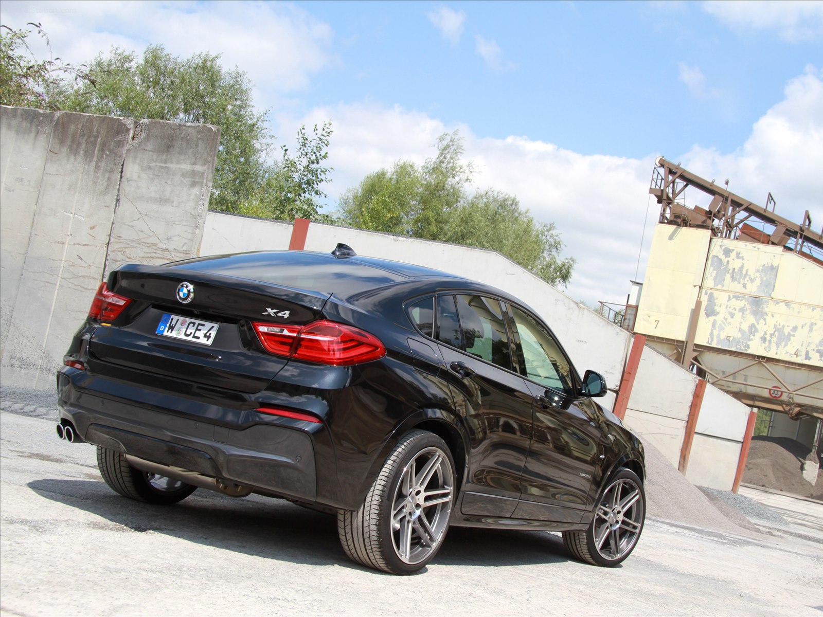 Manhart Racing BMW X4 xDrive35d 2014
