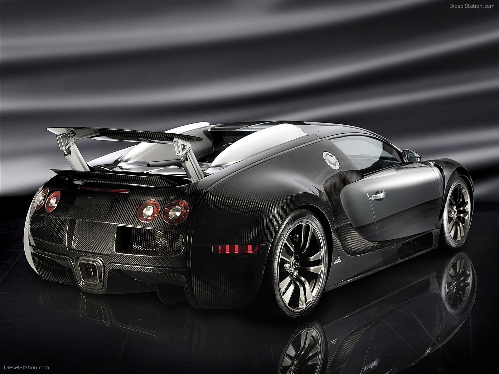 LINEA Vincero Mansory Refines The Bugatti Veyron 16.4 LINEA Vincero Mansory Refines The Bugatti Veyron 16.4