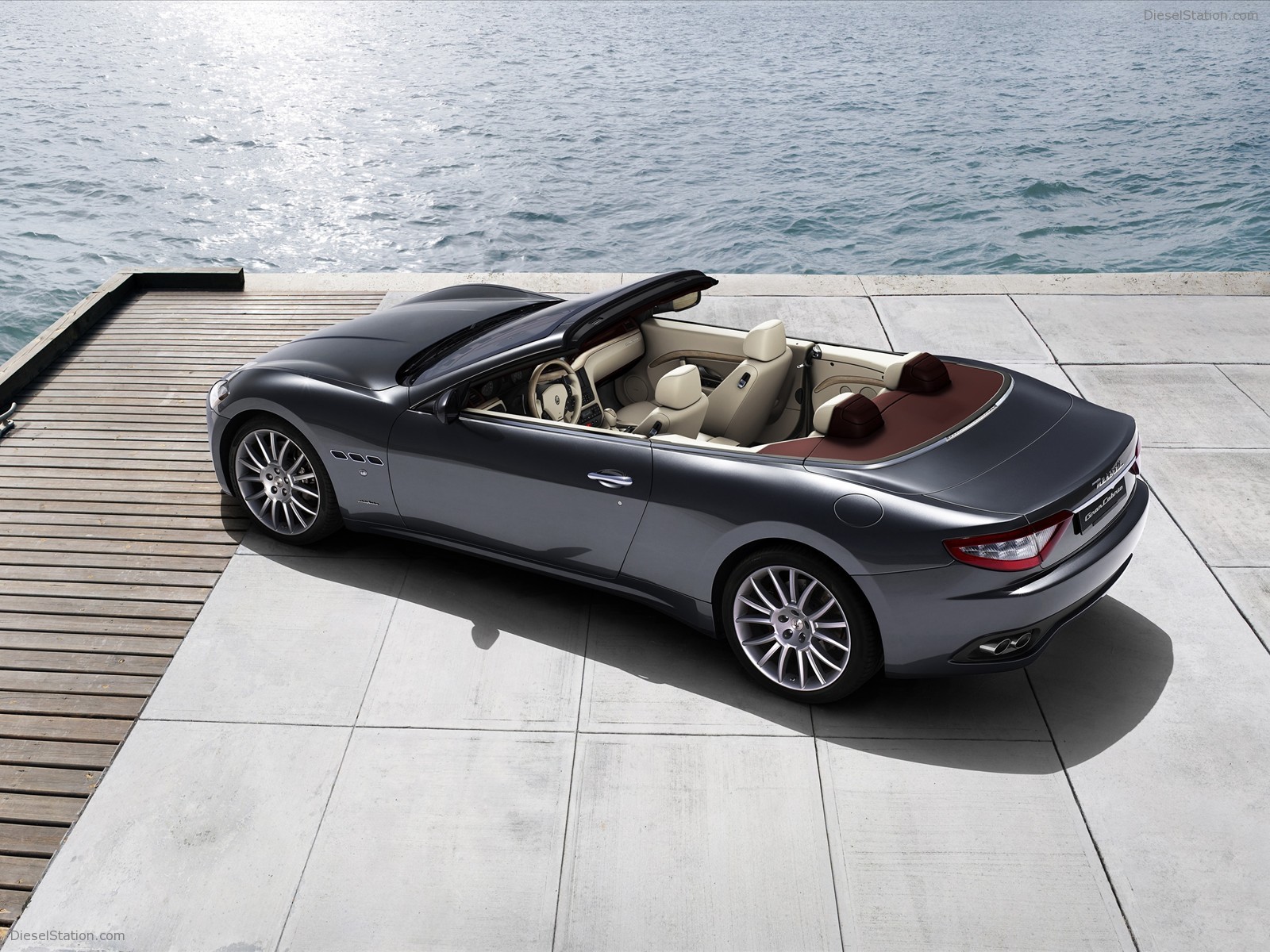 2011 Maserati Grancabrio