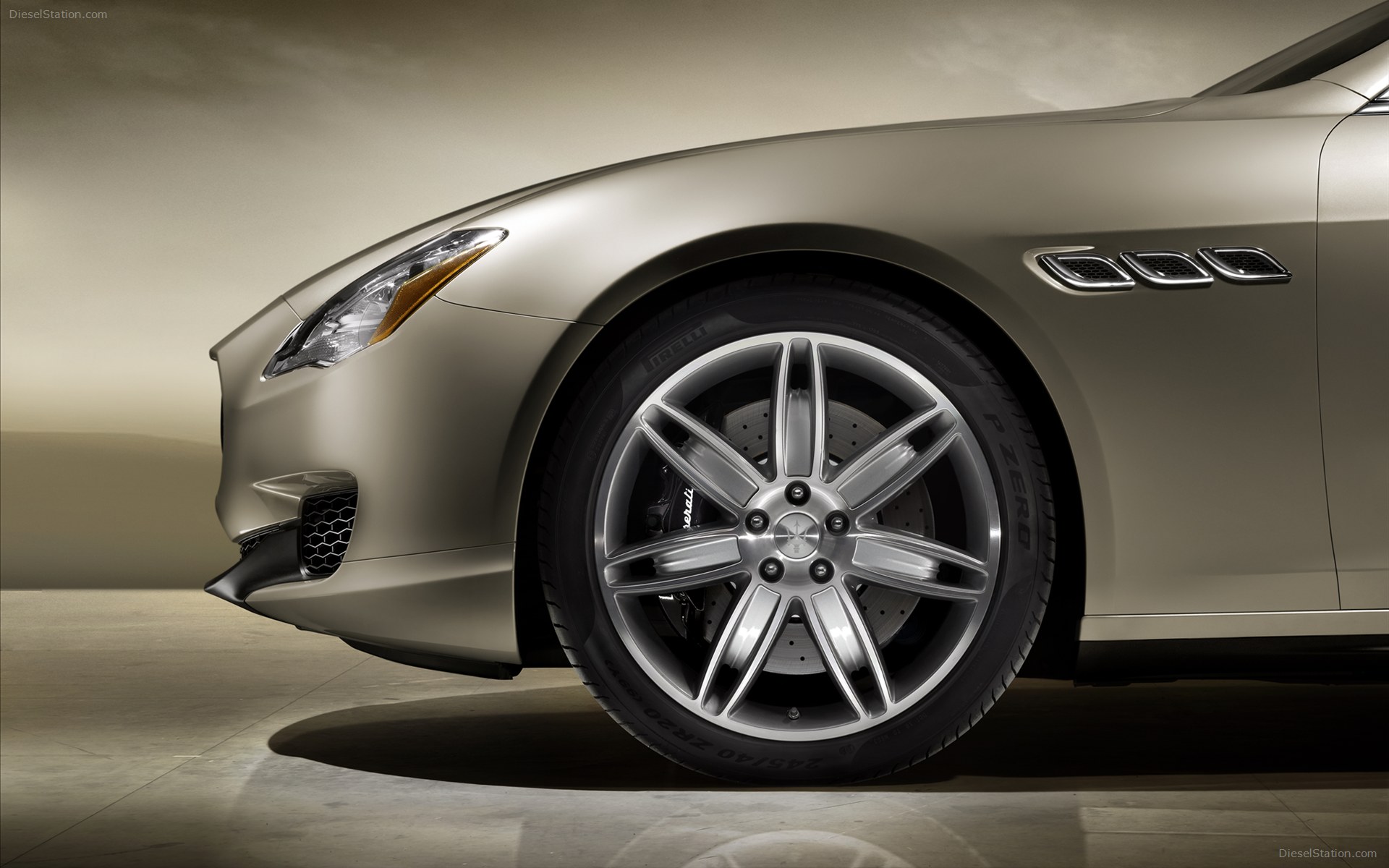 Maserati Quattroporte 2013