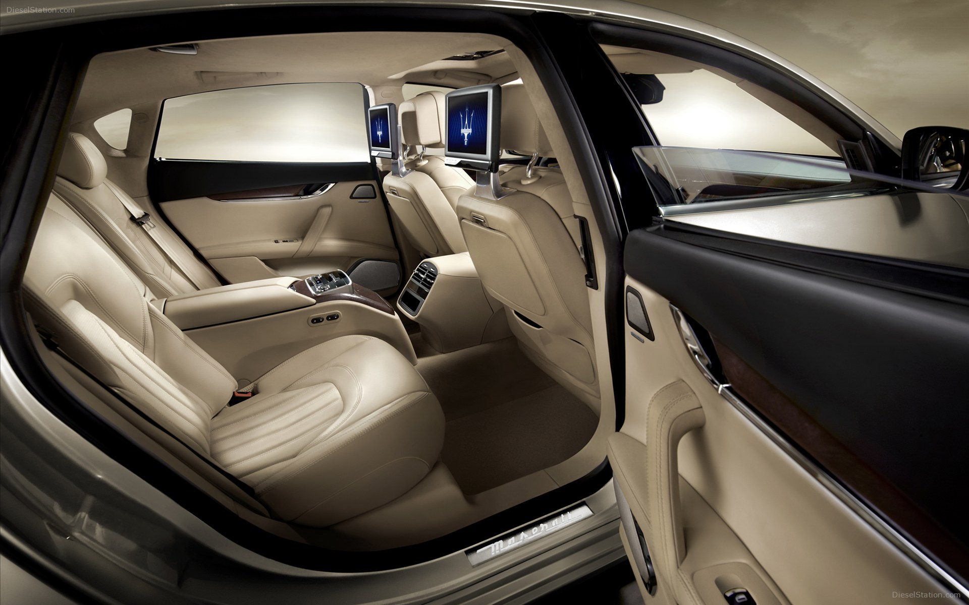 Maserati Quattroporte 2013