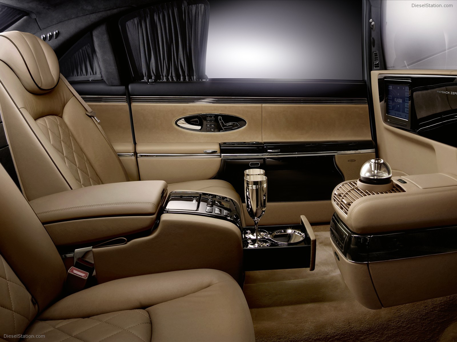 Maybach Zeppelin Gallery