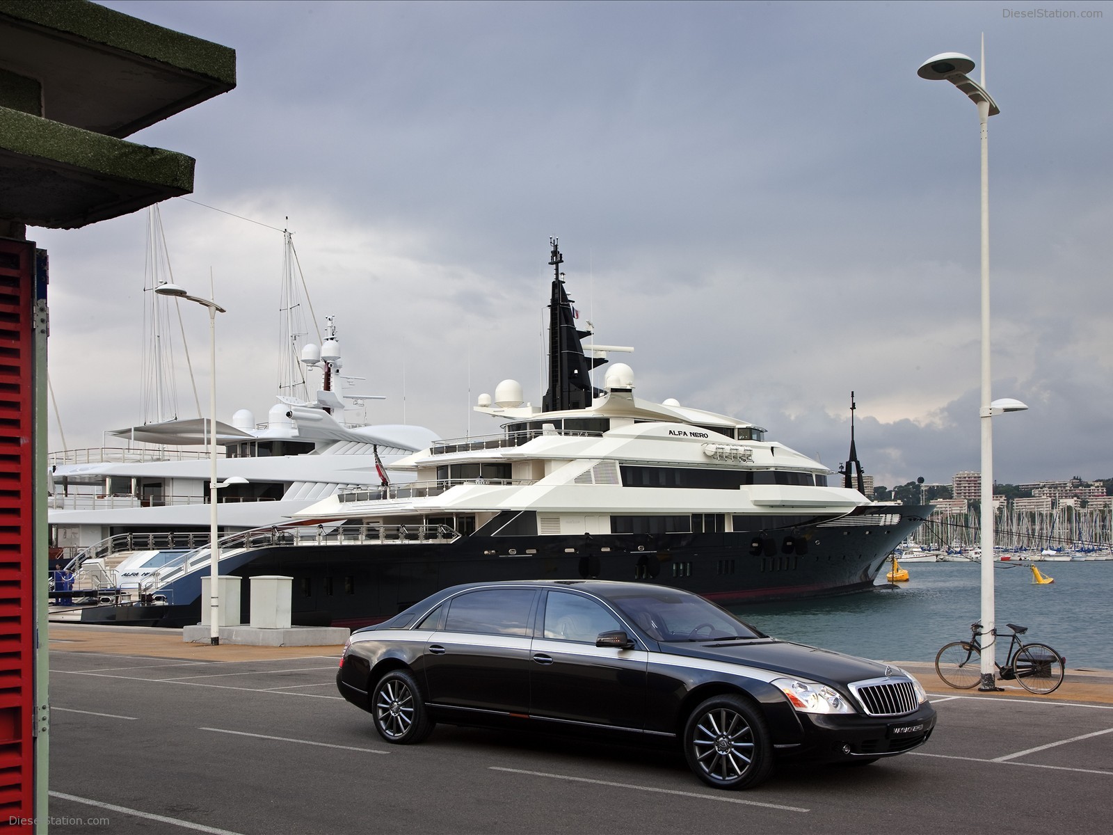Maybach Zeppelin Gallery
