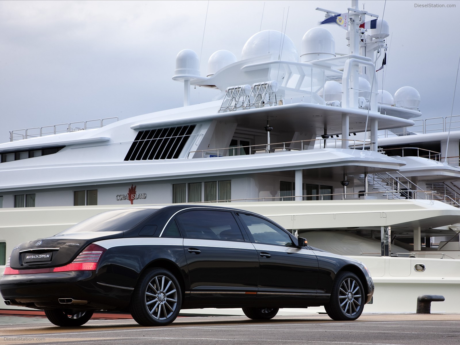 Maybach Zeppelin Gallery