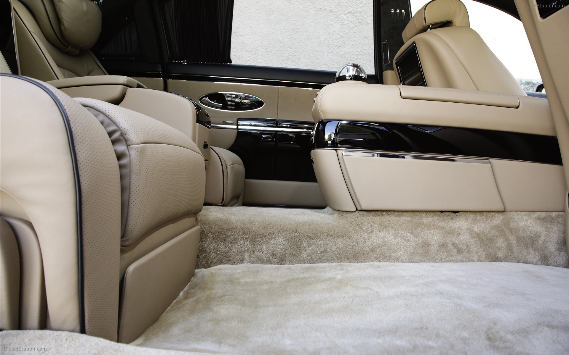 Maybach Zeppelin Gallery