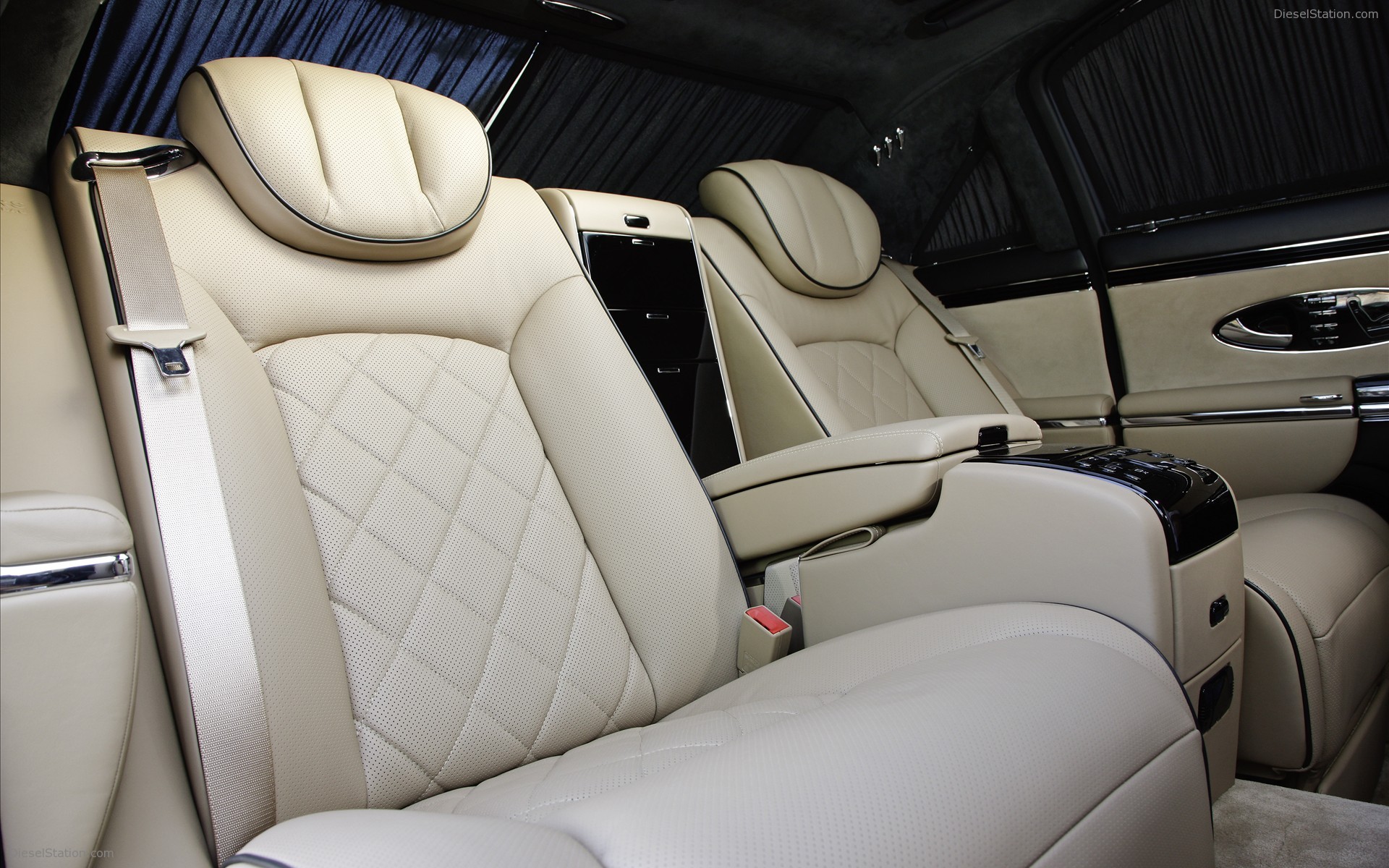 Maybach Zeppelin Gallery