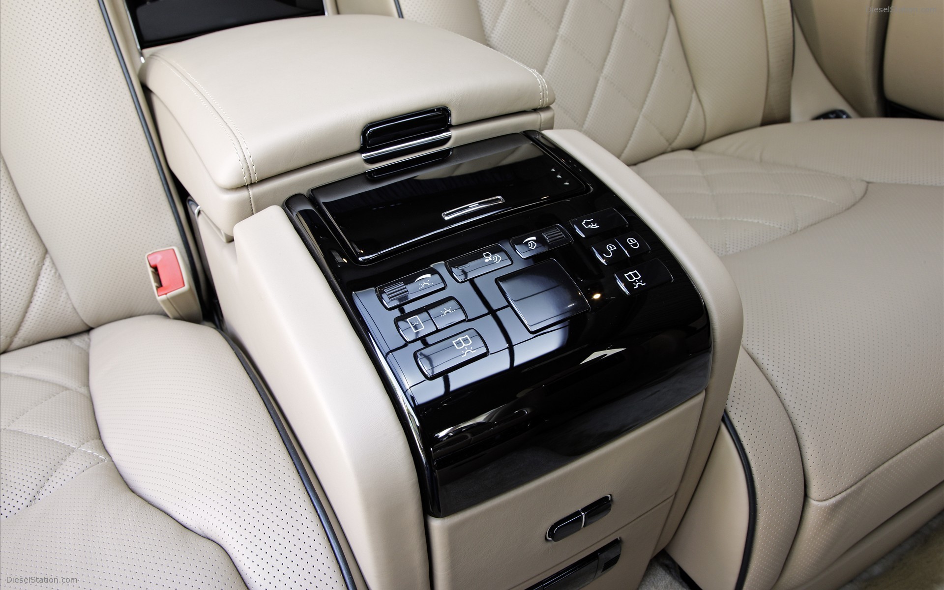 Maybach Zeppelin Gallery