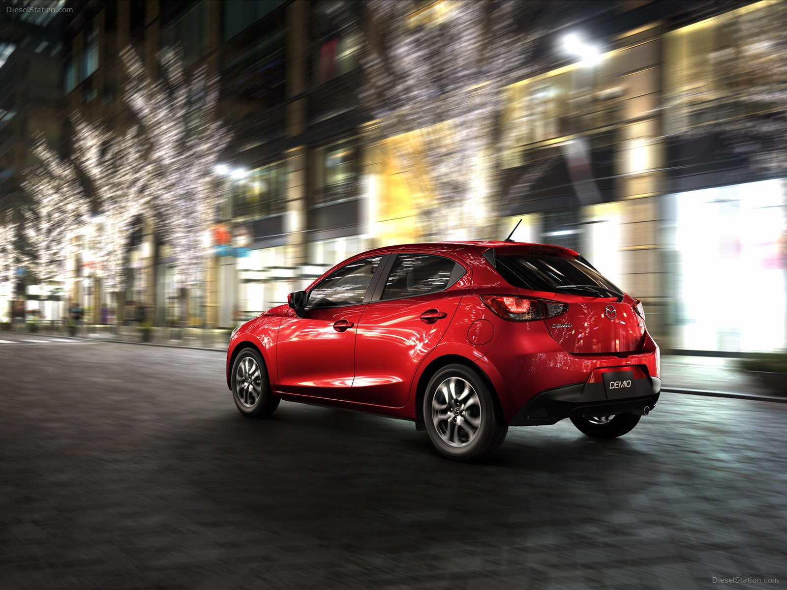 Mazda 2 2015