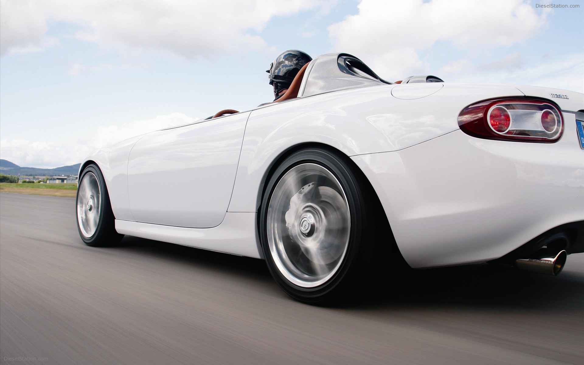 2009 Mazda MX-5 Superlight Version