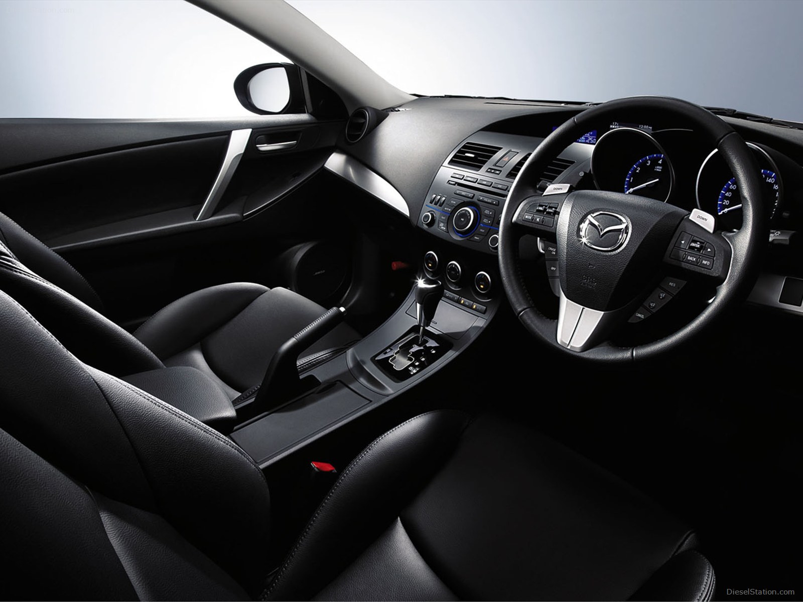 Mazda Axela Sport 20S SkyActiv 2012