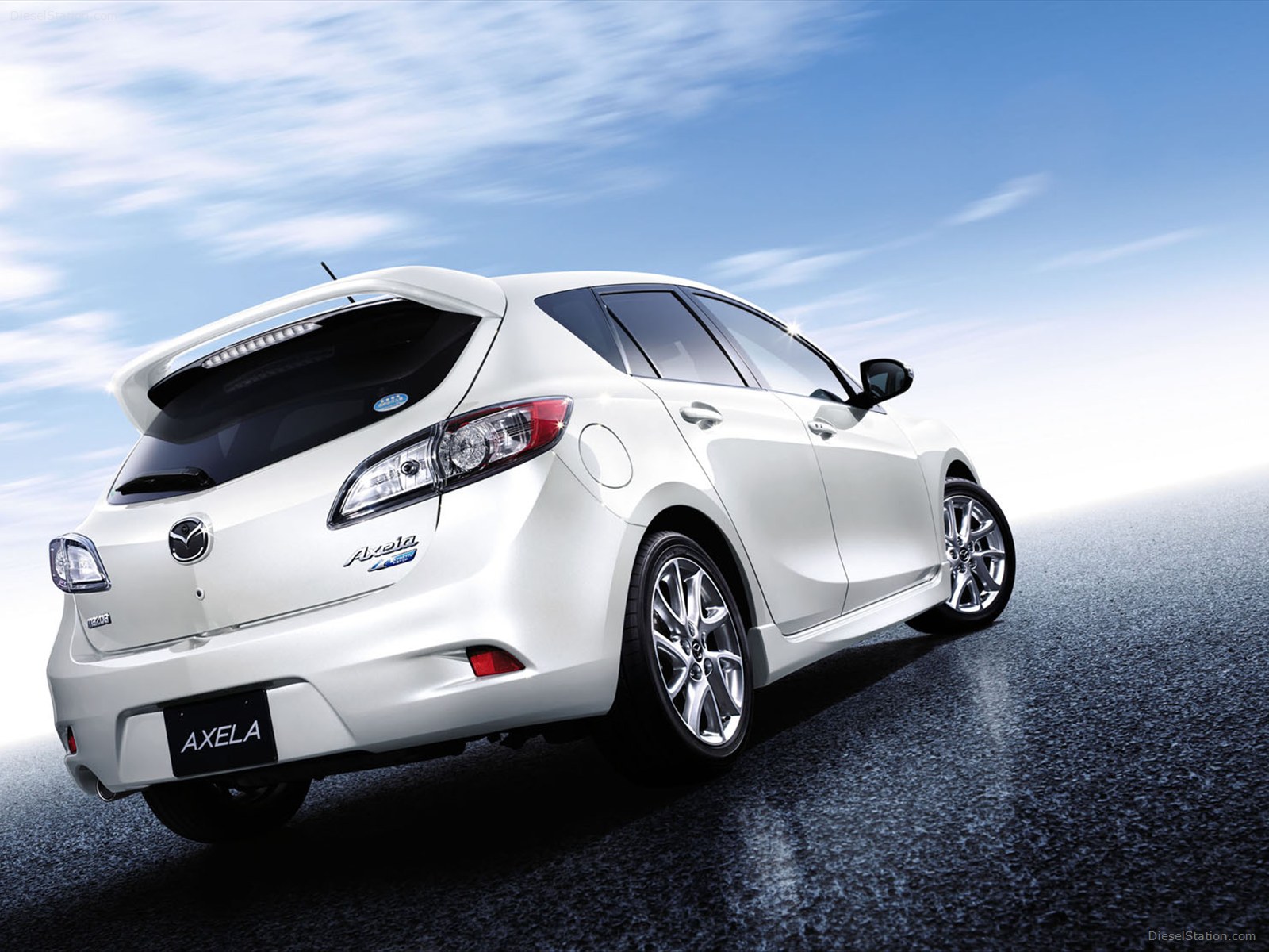 Mazda Axela Sport 20S SkyActiv 2012