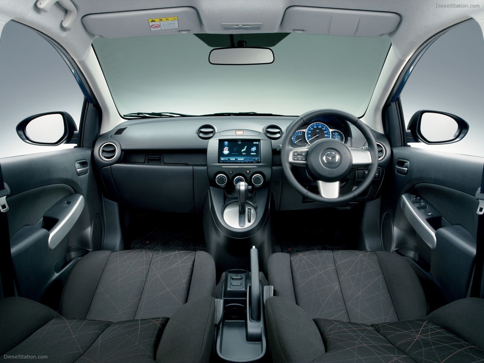 Mazda Demio 2012
