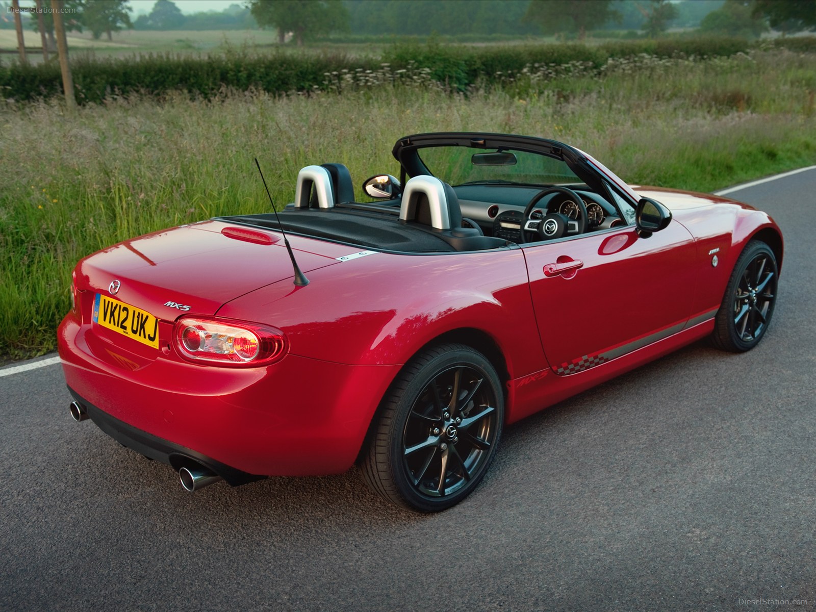 Mazda MX 5 Kuro Special Edition 2012