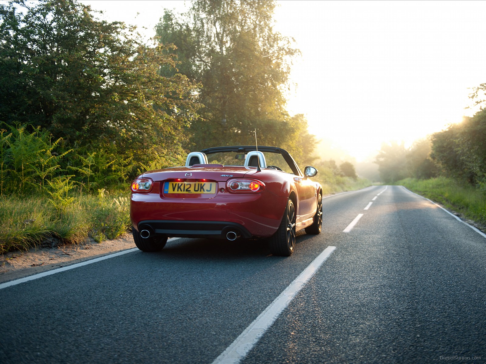 Mazda MX 5 Kuro Special Edition 2012