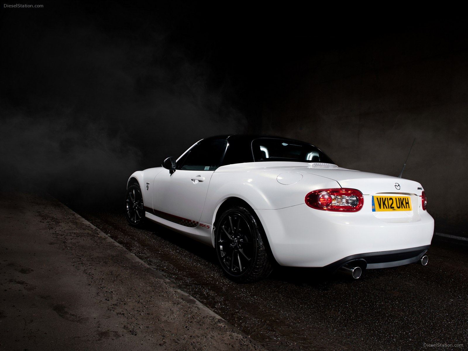 Mazda MX 5 Kuro Special Edition 2012