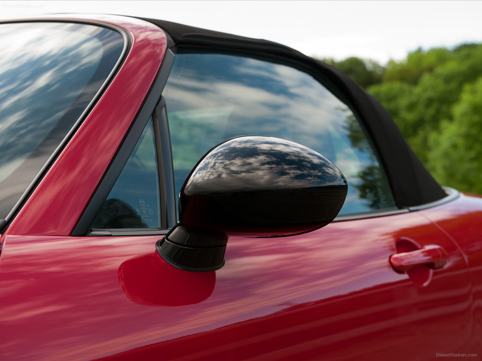 Mazda MX 5 Kuro Special Edition 2012