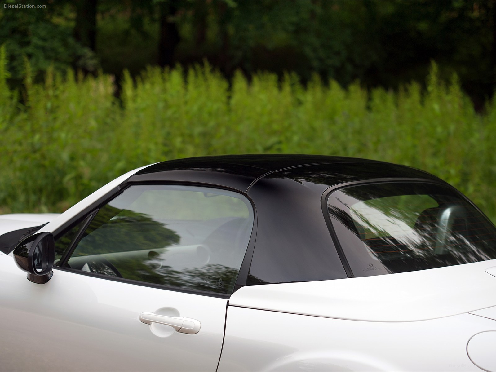 Mazda MX 5 Kuro Special Edition 2012