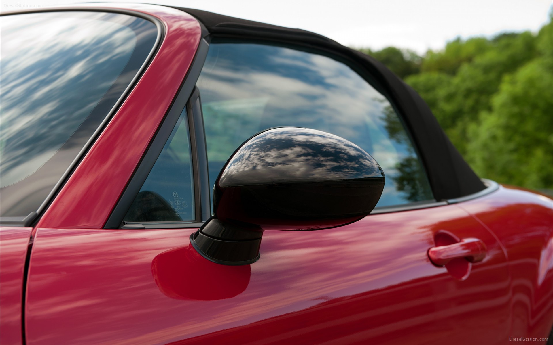 Mazda MX 5 Kuro Special Edition 2012