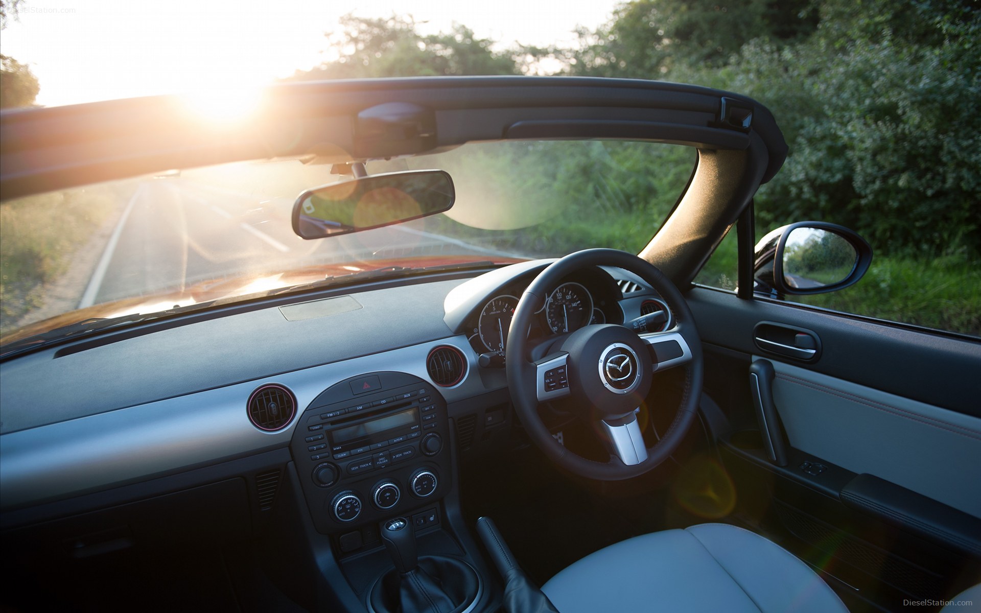 Mazda MX 5 Kuro Special Edition 2012