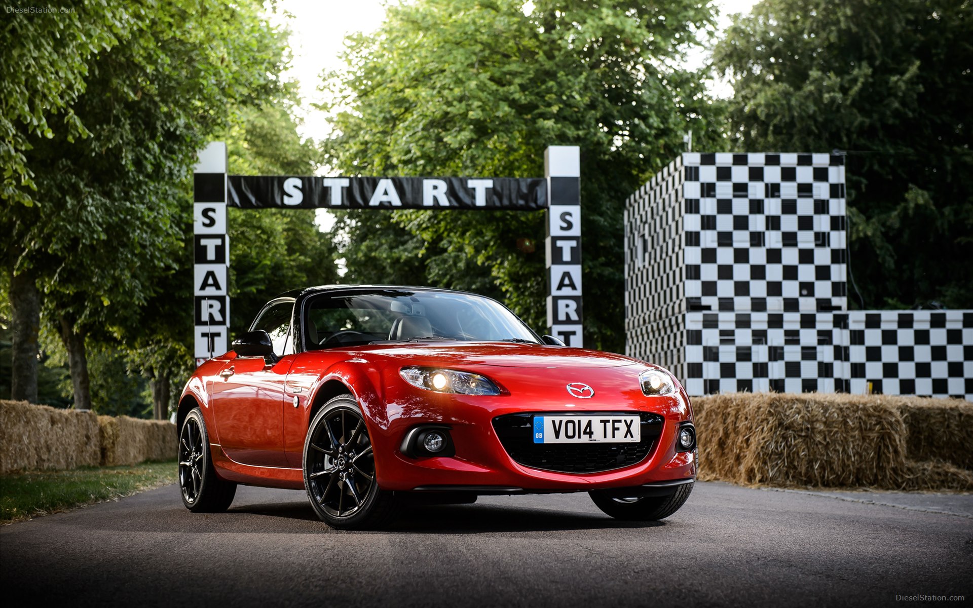 Mazda MX-5 Roadster 25th Anniversary Limited Edition 2014