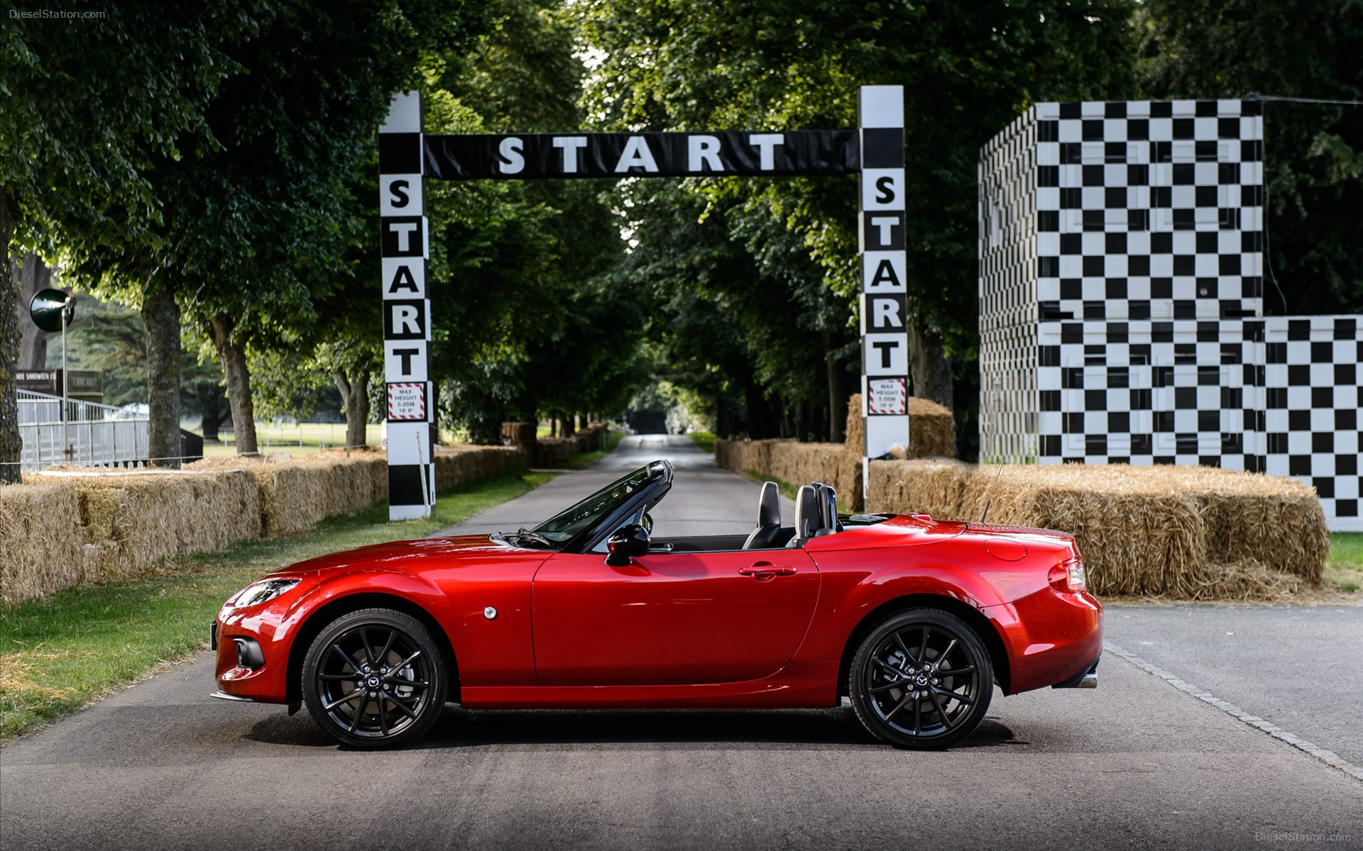 Mazda MX-5 Roadster 25th Anniversary Limited Edition 2014