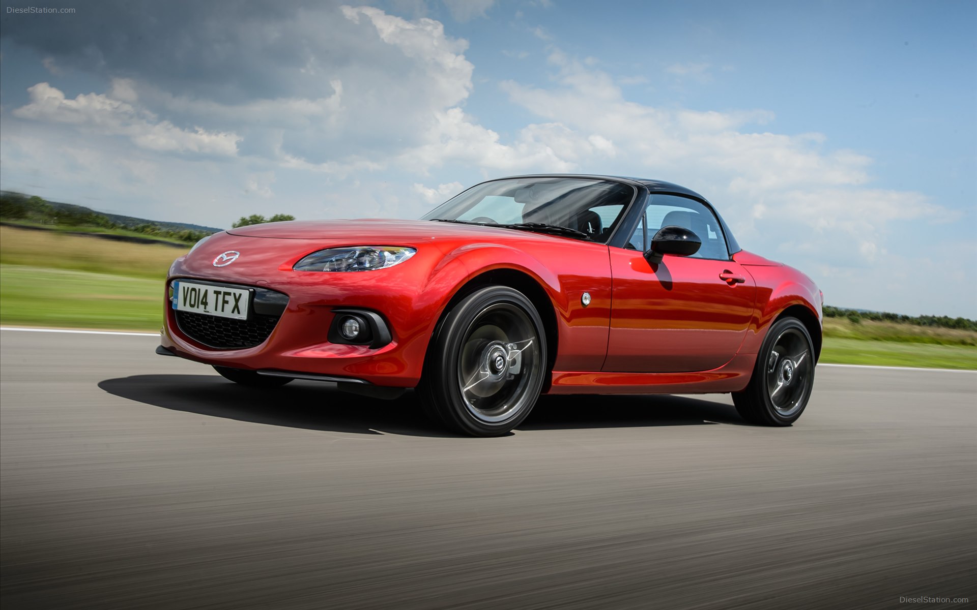 Mazda MX-5 Roadster 25th Anniversary Limited Edition 2014 Mazda MX-5 Roadster 25th Anniversary Limited Edition 2014