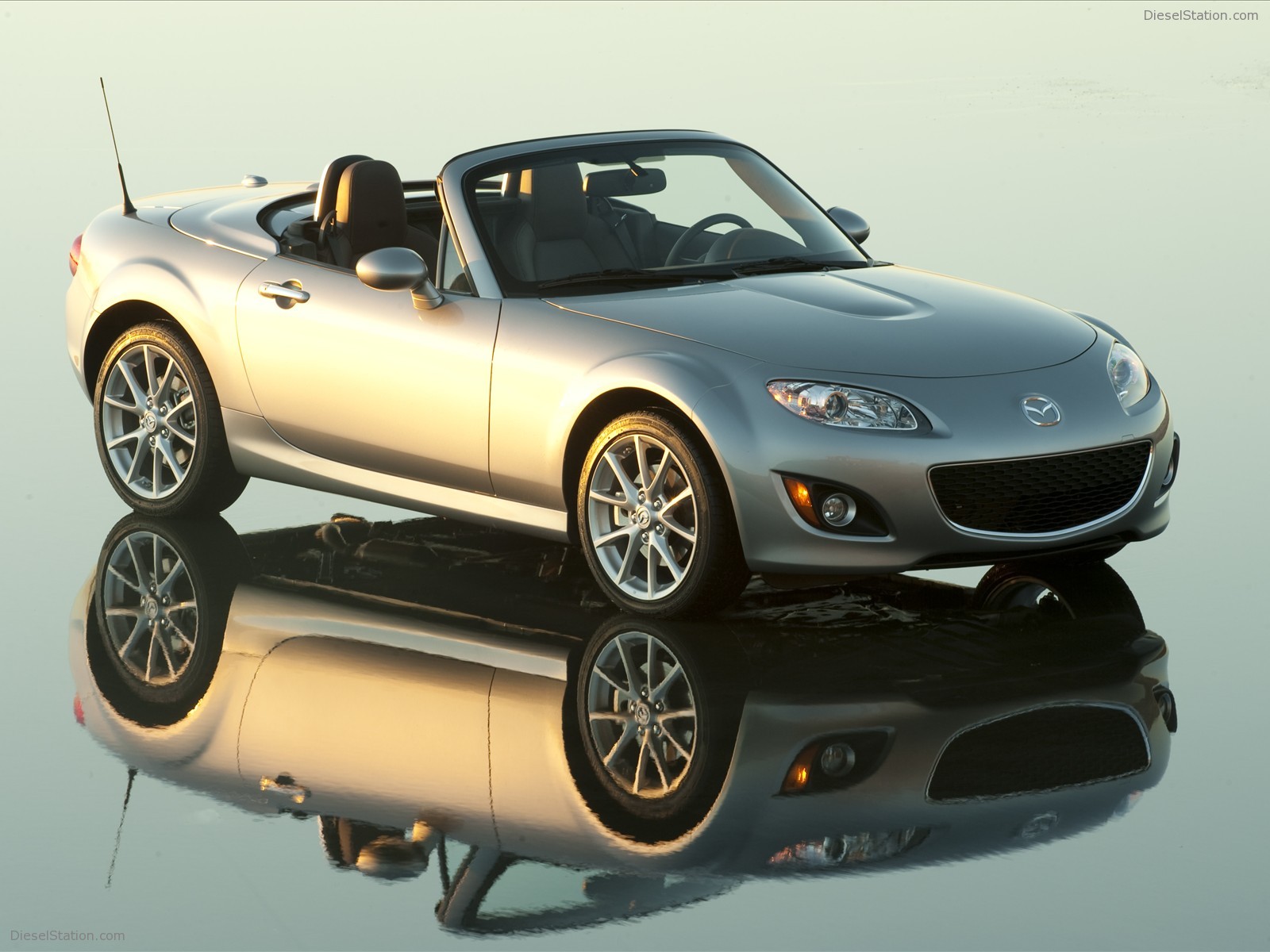 Mazda MX-5 turns 20