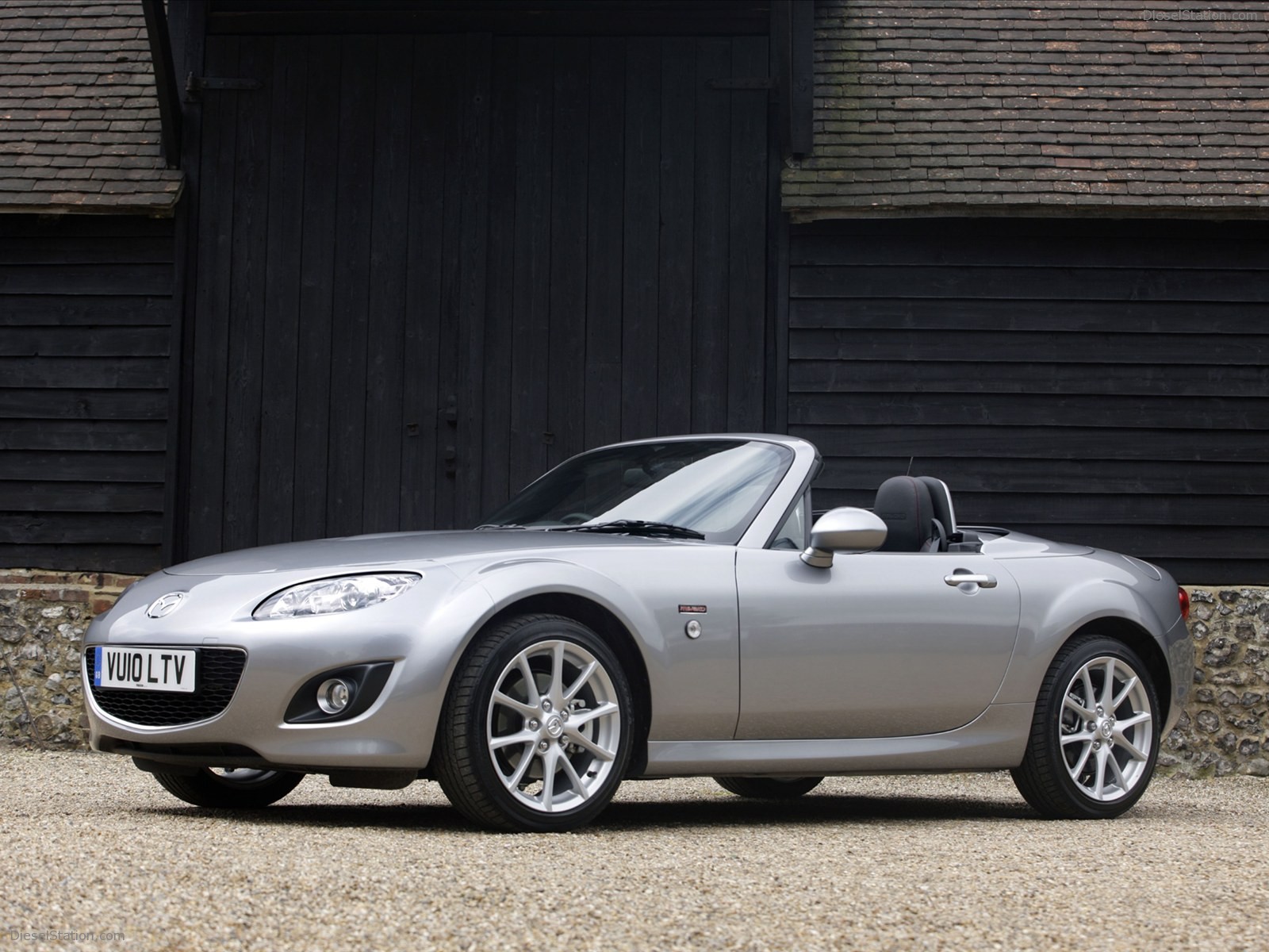 Mazda MX-5 Miyako Roadster Coupe 2011