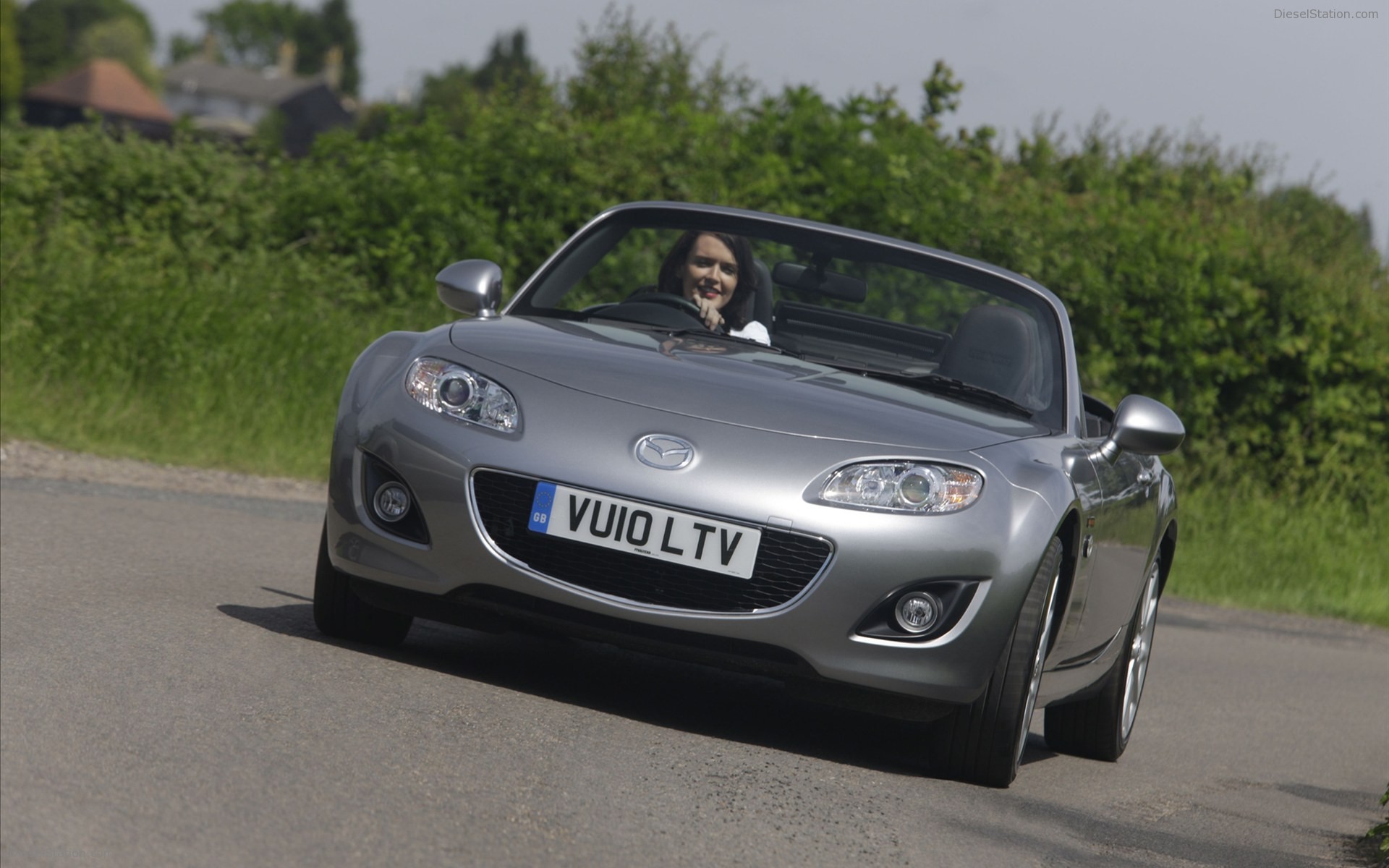 Mazda MX-5 Miyako Roadster Coupe 2011