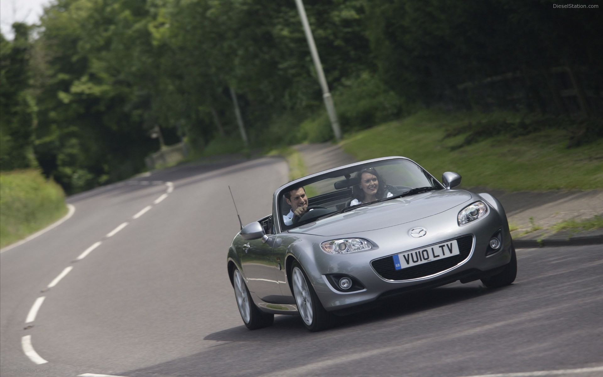 Mazda MX-5 Miyako Roadster Coupe 2011