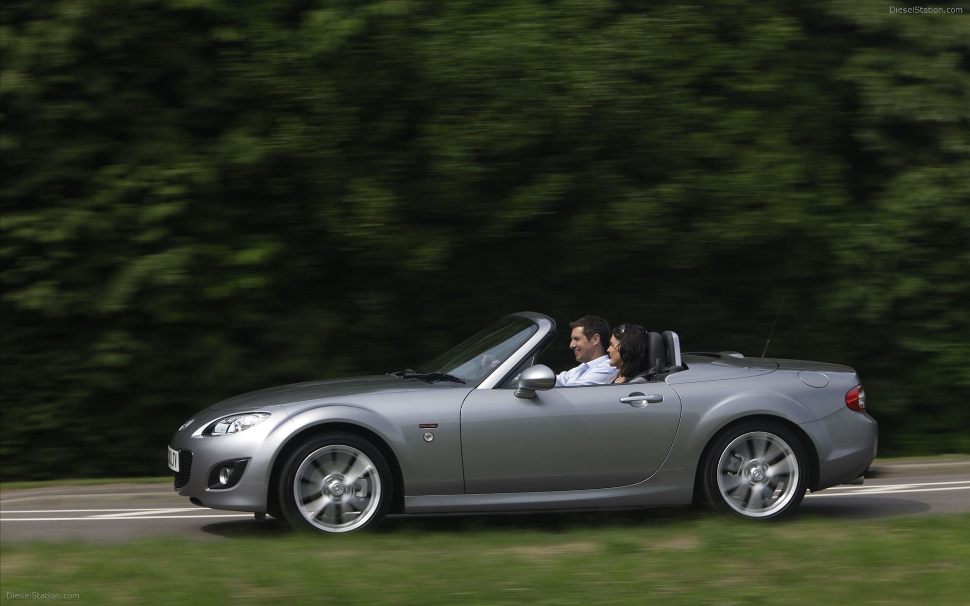 Mazda MX-5 Miyako Roadster Coupe 2011