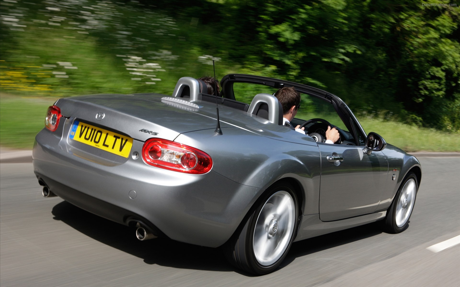Mazda MX-5 Miyako Roadster Coupe 2011