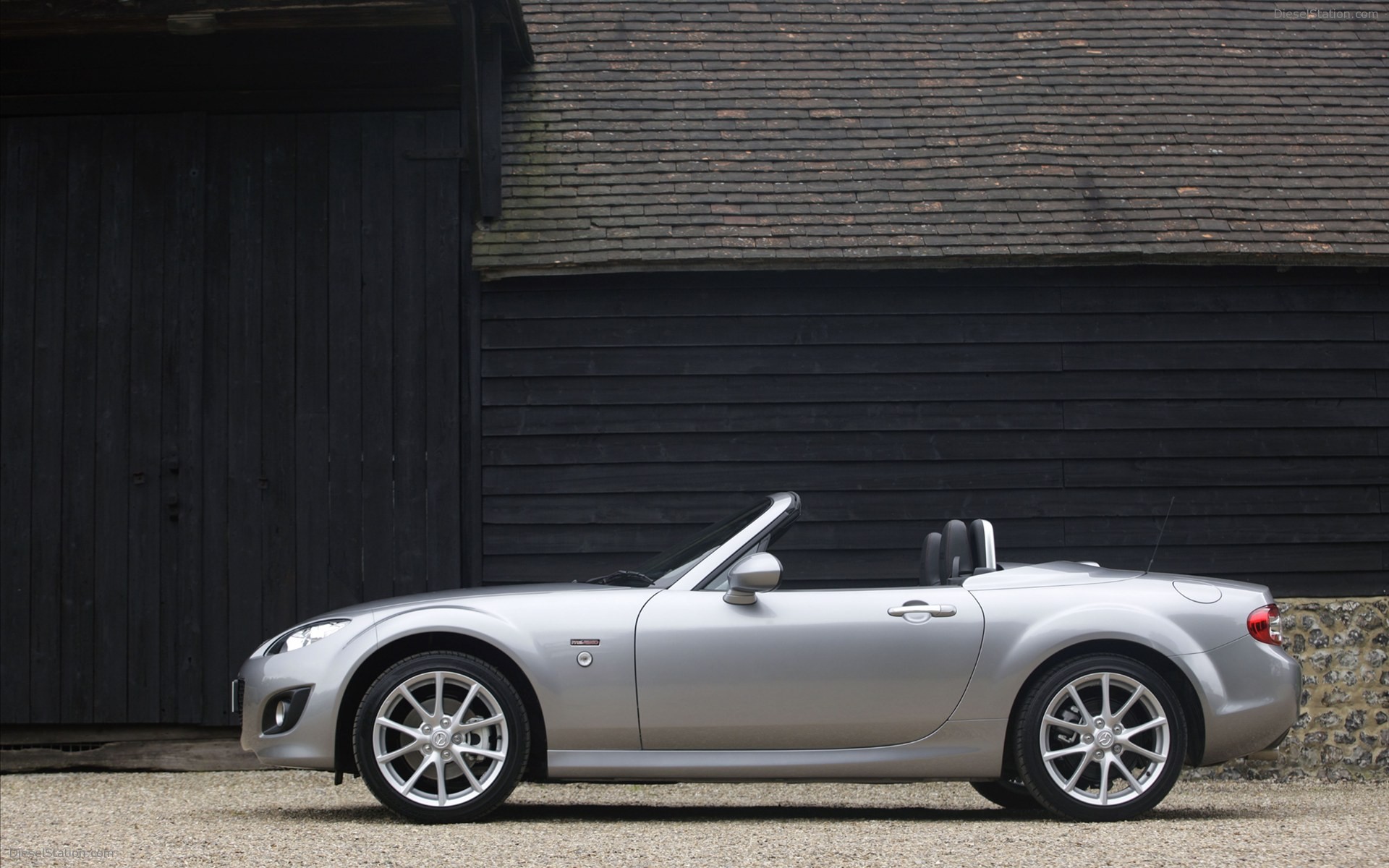 Mazda MX-5 Miyako Roadster Coupe 2011