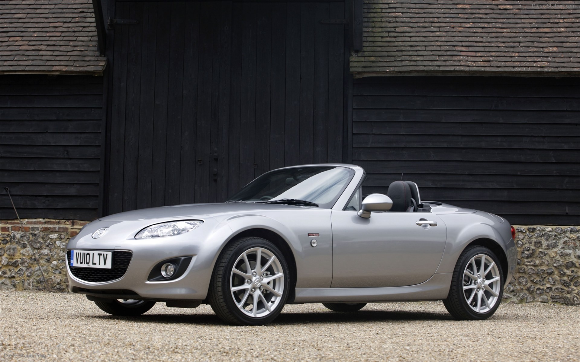 Mazda MX-5 Miyako Roadster Coupe 2011