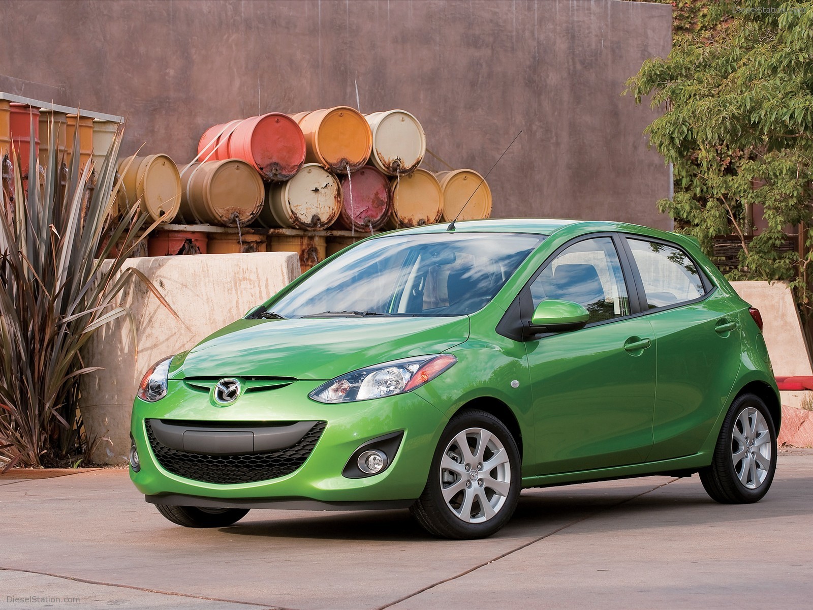 Mazda 2 2011