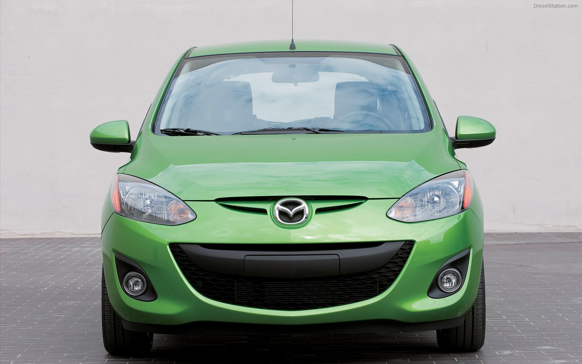 Mazda 2 2011