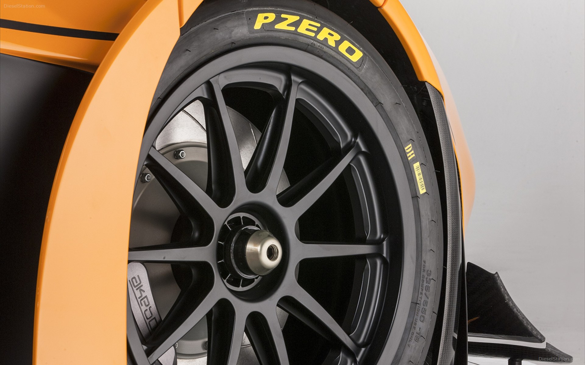 Mclaren 12C Can Am Edition Racing Concept