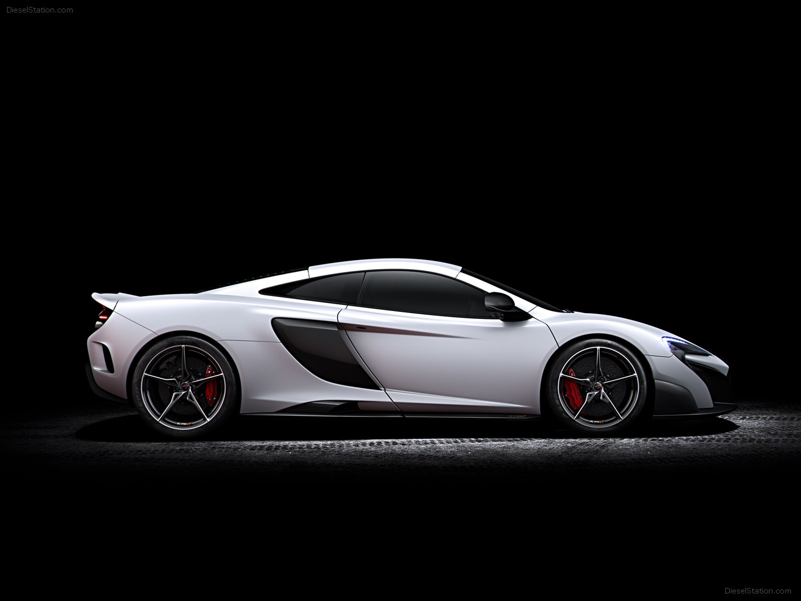 McLaren 675LT 2016