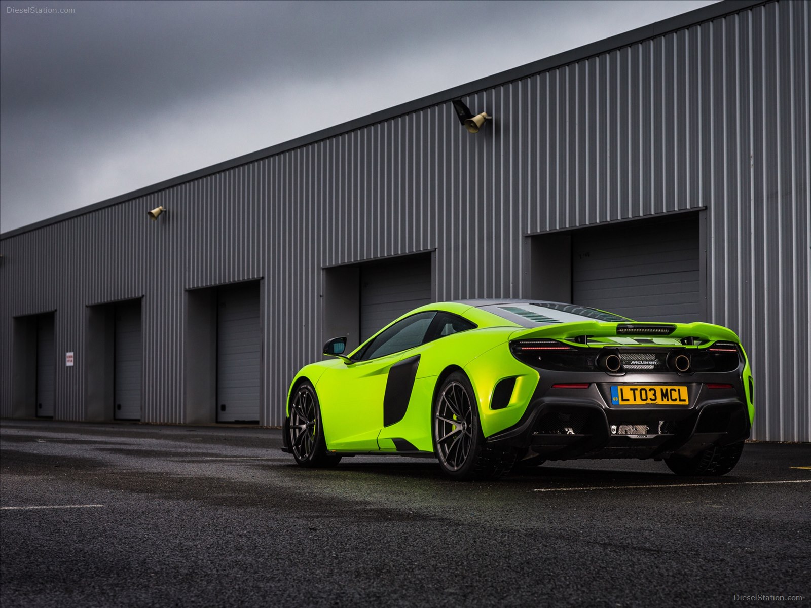 McLaren 675LT 2016