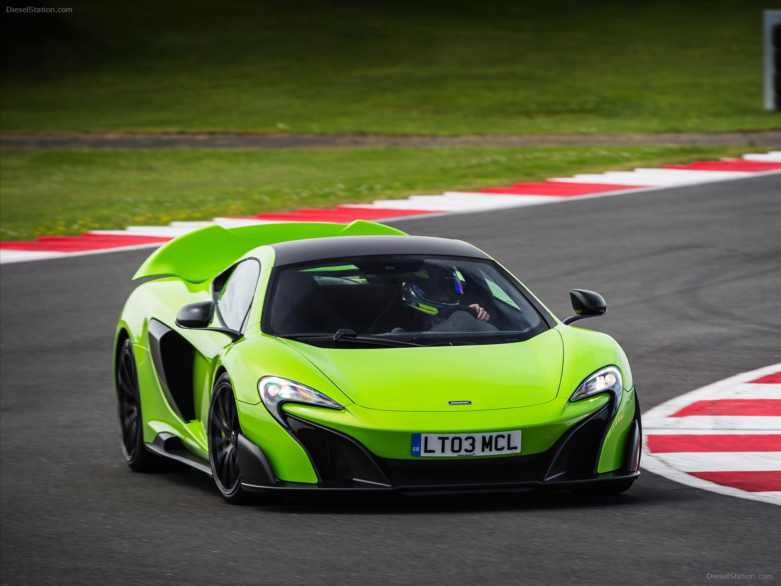 McLaren 675LT 2016