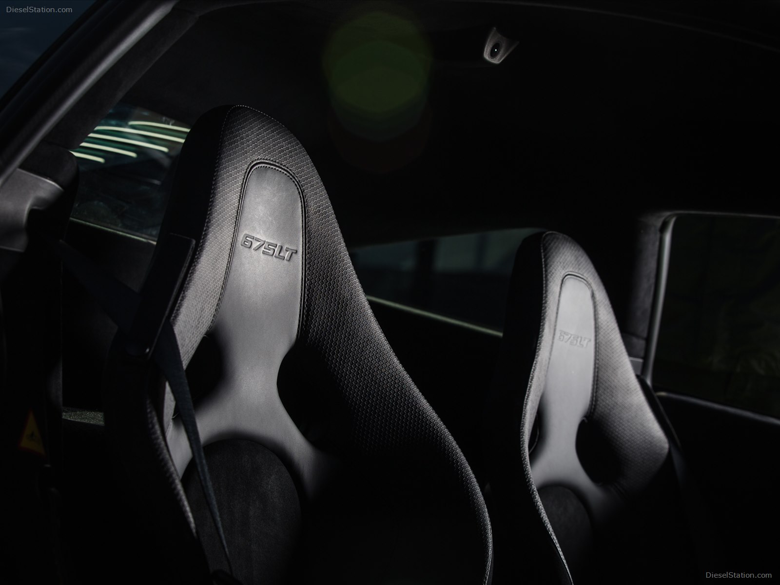 McLaren 675LT 2016