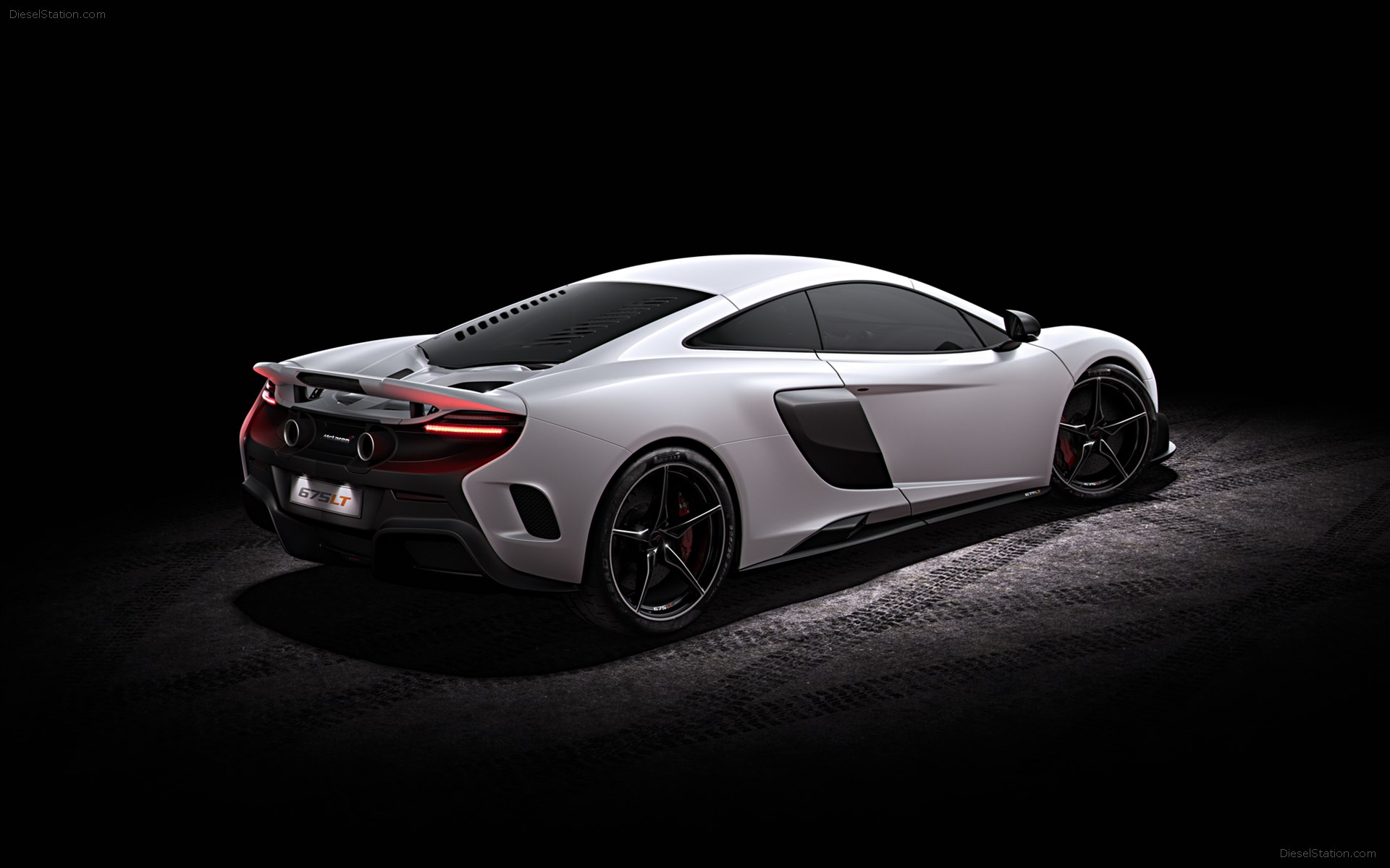 McLaren 675LT 2016