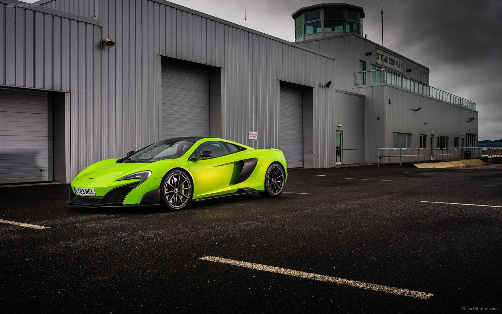 McLaren 675LT 2016