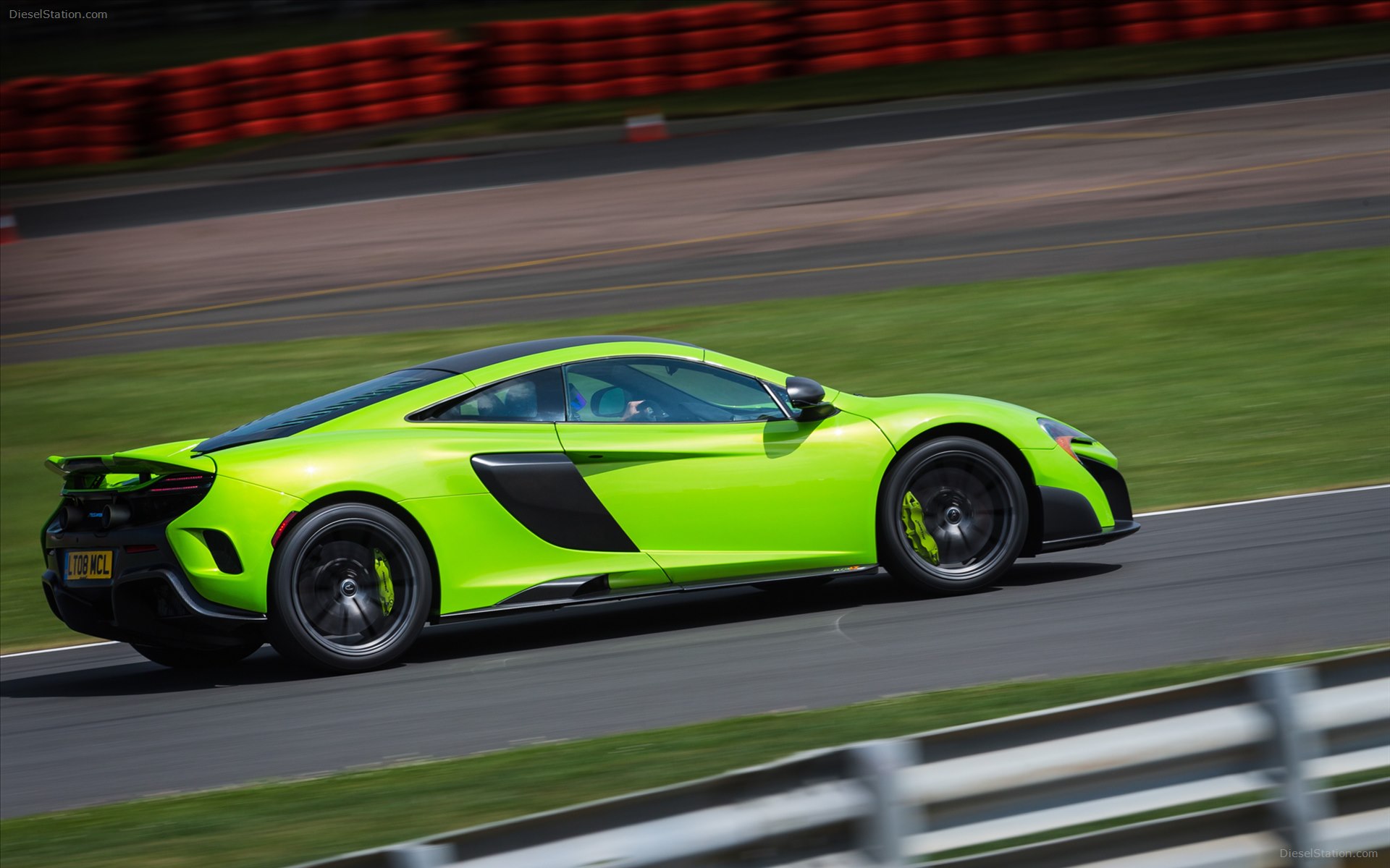 McLaren 675LT 2016