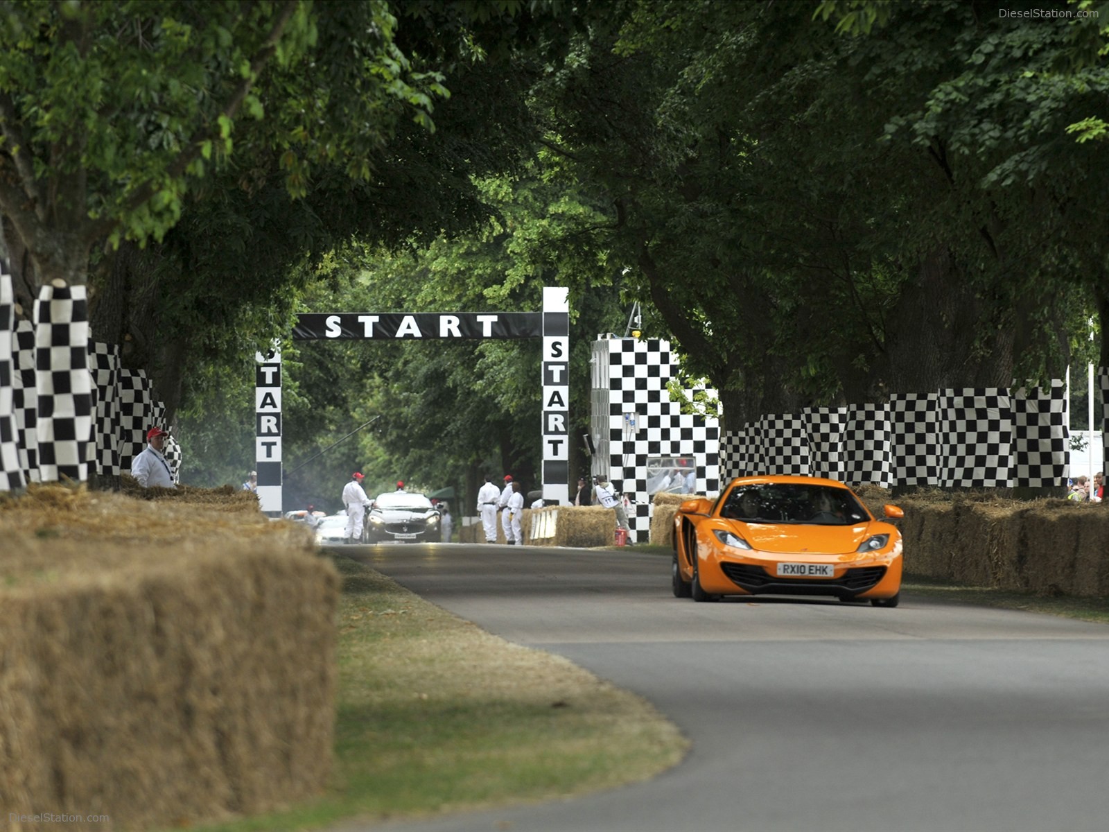 2011 McLaren MP4-12C