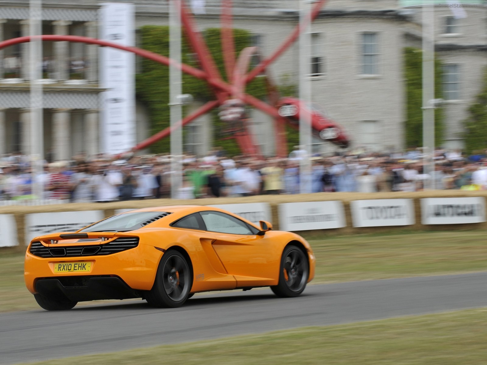 2011 McLaren MP4-12C