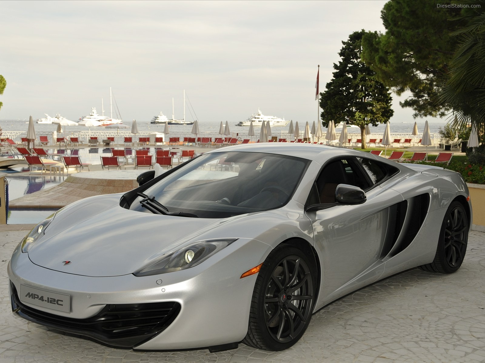 2011 McLaren MP4-12C